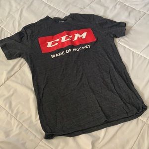 CCM boys hockey T-Shirt medium grey